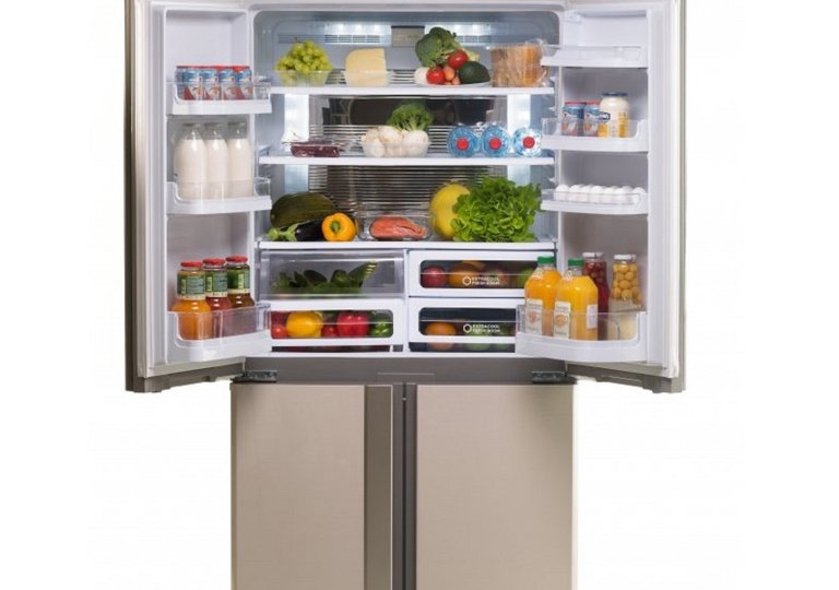 Обзор холодильника Side by Side Sharp SJEX93PBE Обзор холодильника Side by Side Sharp SJEX93PBE