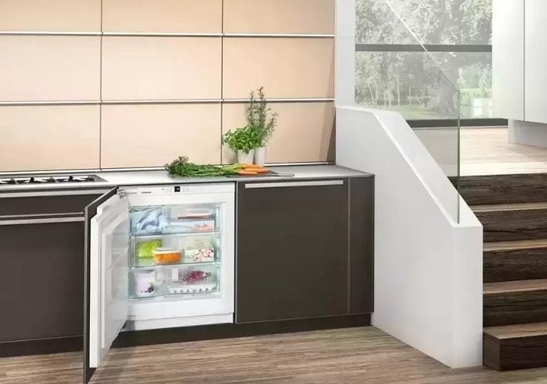 Обзор на встраиваемую морозильную камеру Liebherr SUIGN 1554 Premium NoFrost Обзор на встраиваемую морозильную камеру Liebherr SUIGN 1554 Premium NoFrost