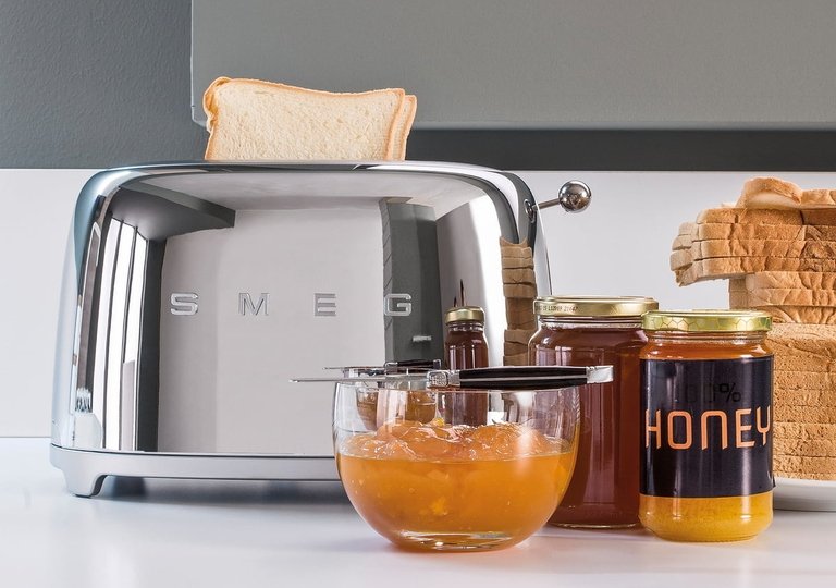 Малая бытовая техника Smeg