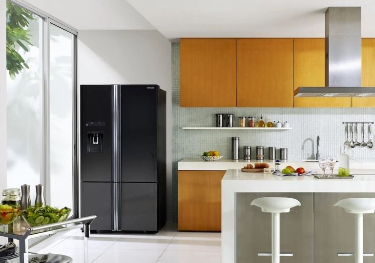 Обзор серий холодильников Hitachi Обзор серий холодильников Hitachi