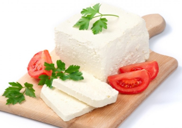 Можно ли, как и сколько хранить брынзу в холодильнике? Можно ли, как и сколько хранить брынзу в холодильнике?