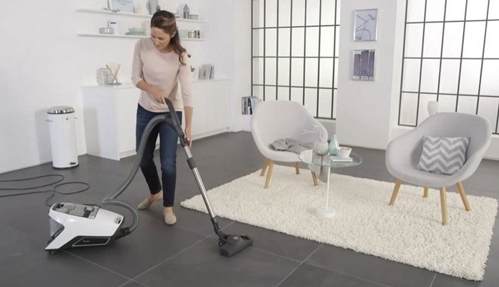 Пылесос Miele SKRR3 Blizzard CX1 Red