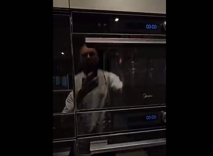 Духовой шкаф Midea MCO82007MBG-I